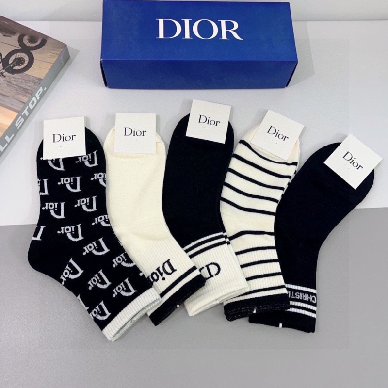 DIOR